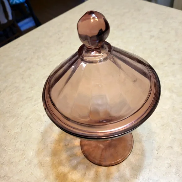 Faceted glass covered candy dish in striking plum color - Picture 1 of 11